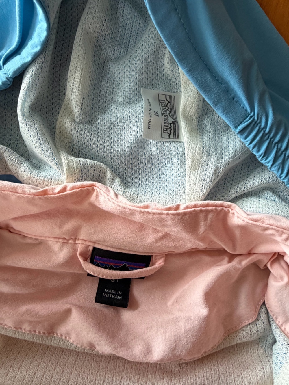 EUC Patagonia Baby Isthmus Anorak - Infants' Size 3T - Picture 3 of 6